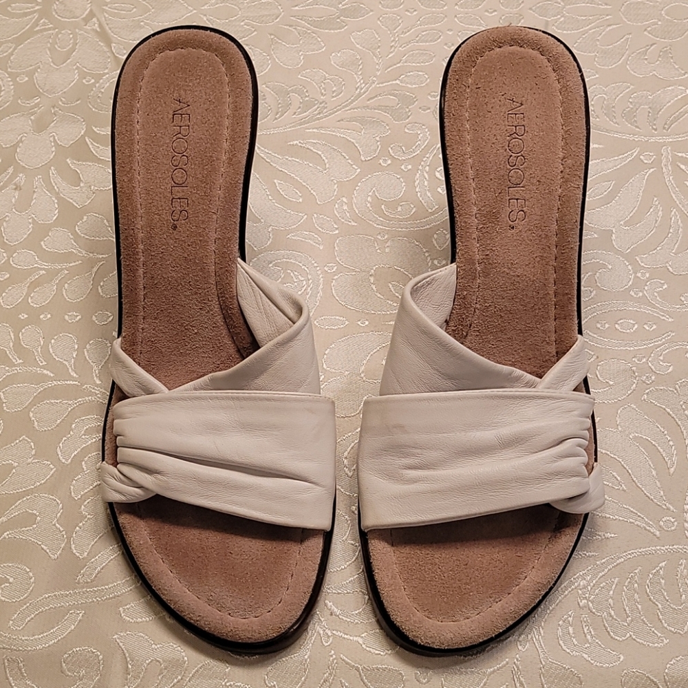 White Aerosole Sandals Sz 8B